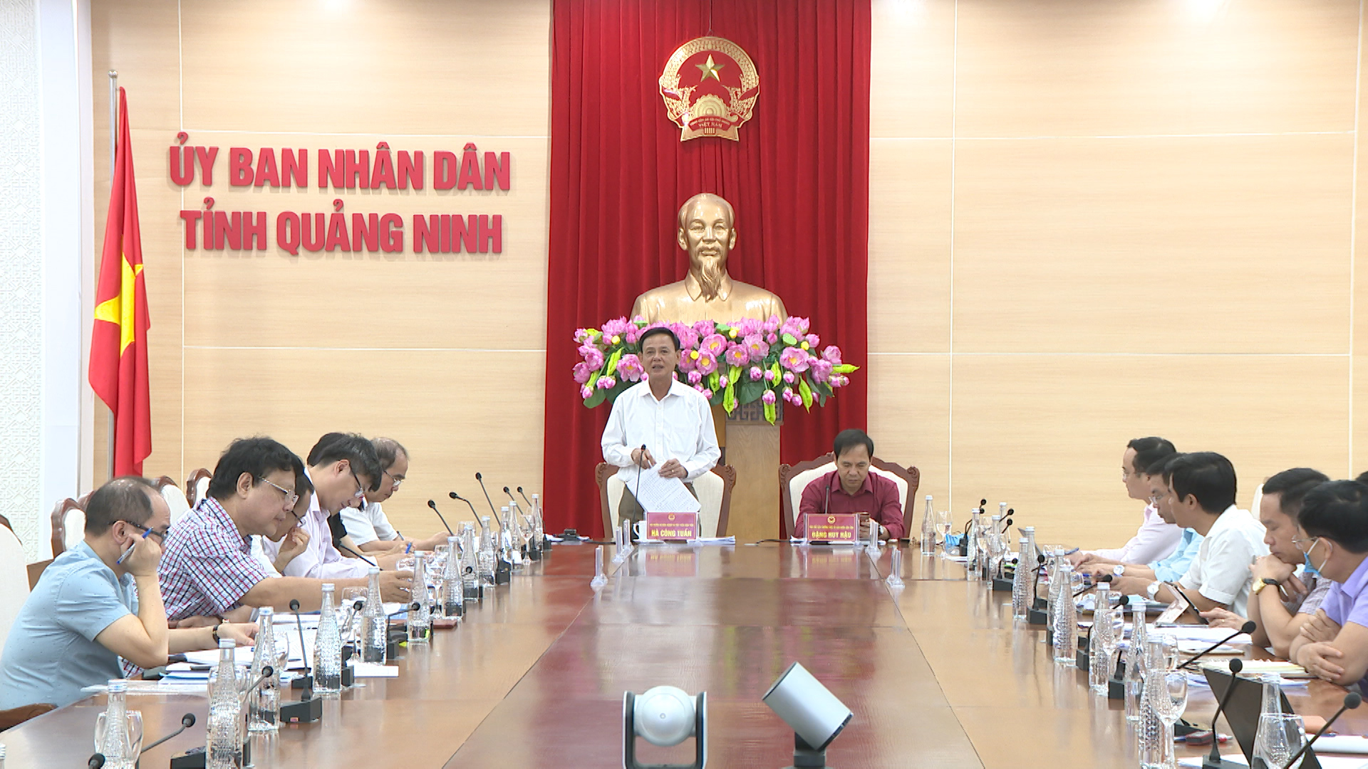 Thứ trưởng Bộ NN&PTNT phát biểu tại buổi làm việc với UBND tỉnh Quảng Ninh.