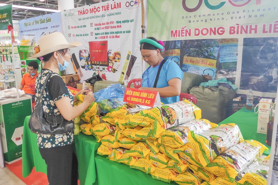 Miến dong Bình Liêu được bày bán tại Hội chợ OCOP Quảng Ninh - Hè 2020.