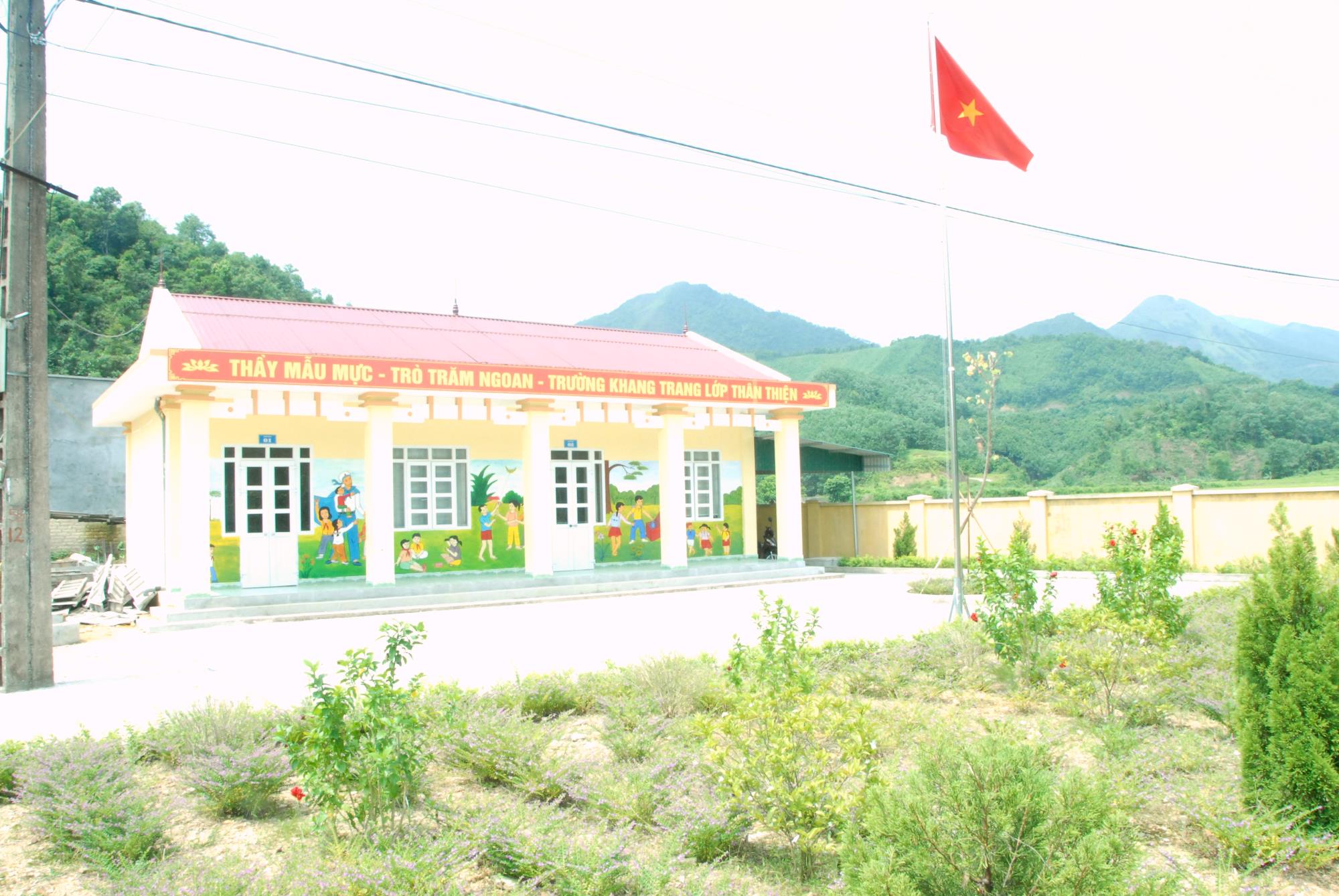 Điểm trường tiểu học thôn Tầm Làng, xã Quảng An được chỉnh trang cho năm học mới.