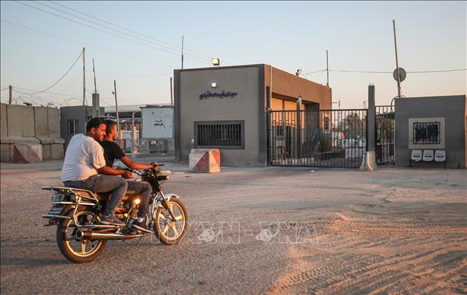 Cửa khẩu Kerem Shalom tại thị trấn Rafah, Dải Gaza. Ảnh: AFP/TTXVN