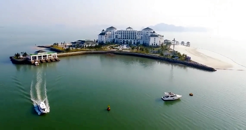 Khách sạn 5 sao Vinpearl Hạ Long Bay resort.