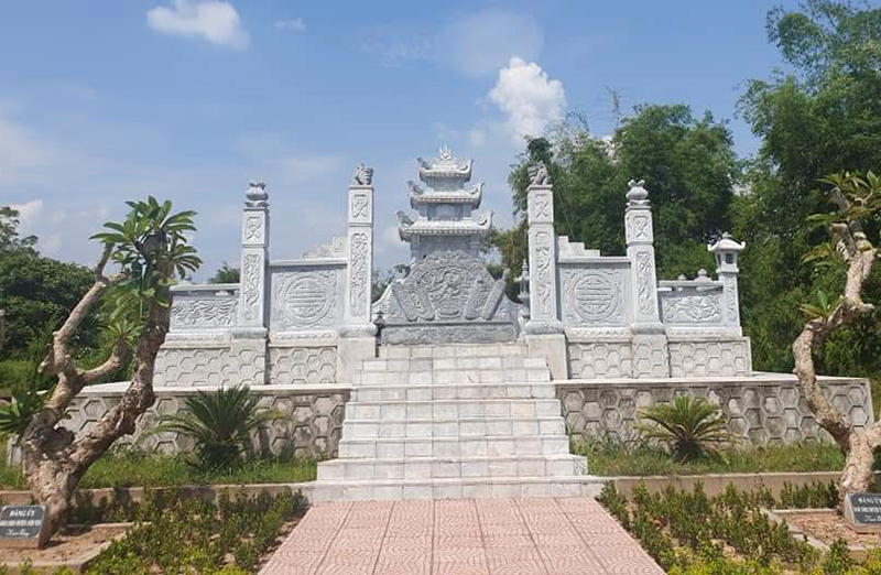 Nưm 2018, Trung đoàn 42 đã xây dựng một đài tưởng niệm nhỏ tại di tích Khe Tù. Đây cũng là công trình được đàu tư đáng kể nhất tại di tic này.