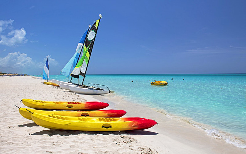 Varadero là một thị xã nghỉ mát ở tỉnh Matanzas, Cuba, là điểm du lịch nổi tiếng với bãi cát dài trắng muốt và nước biển trong như pha lê. (Ảnh: Lonely Planet)