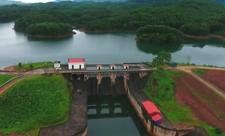 Đến thời điểm hiện nay, sau một số trận mưa, mực nước các hồ trên địa bàn tỉnh Quảng Ninh đã đạt lượng nước tích trữ khá lớn.