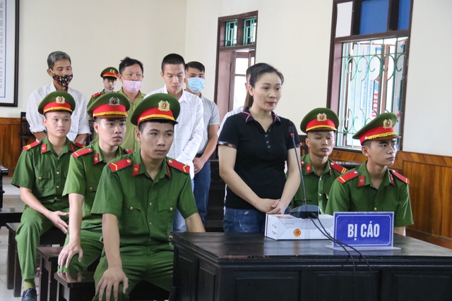 TAND tỉnh Hà Tĩnh tiếp tục đưa ra xét xử 7 bị cáo đưa Phạm Thị Trà My - nạn nhân chết trong xe container tại Anh
