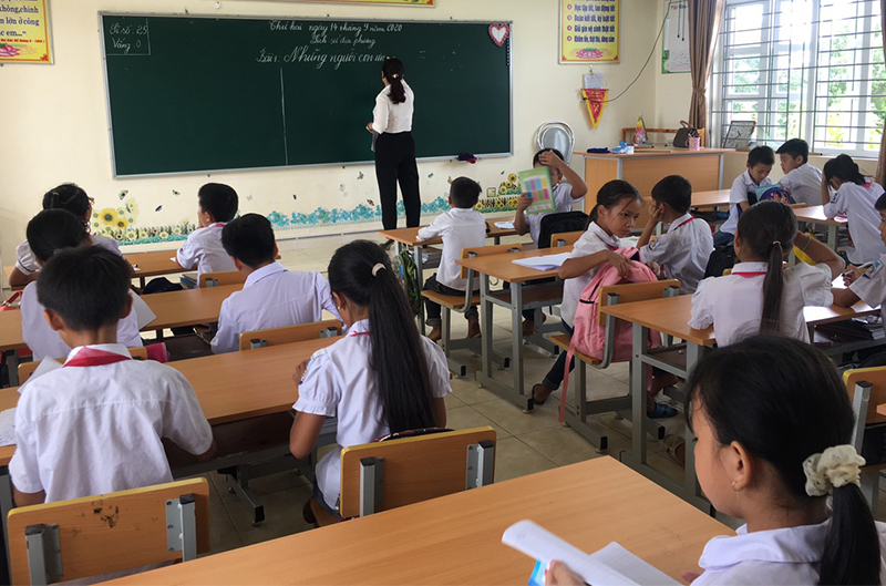 Một tiết học lịch sử địa phương của học sinh Trường Tiểu học Quảng Tân, huyện Đầm Hà.