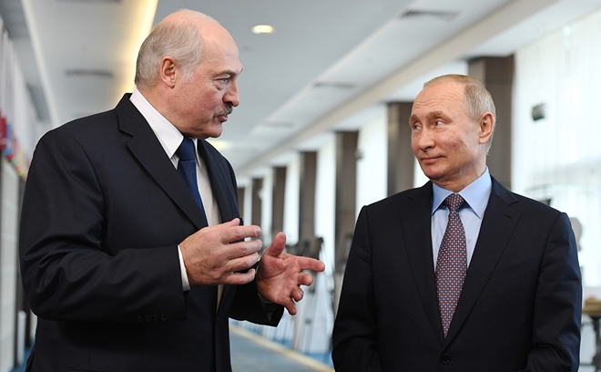 Tổng thống Nga Putin và người đồng cấp Belarus Lukashenko. Ảnh: INT