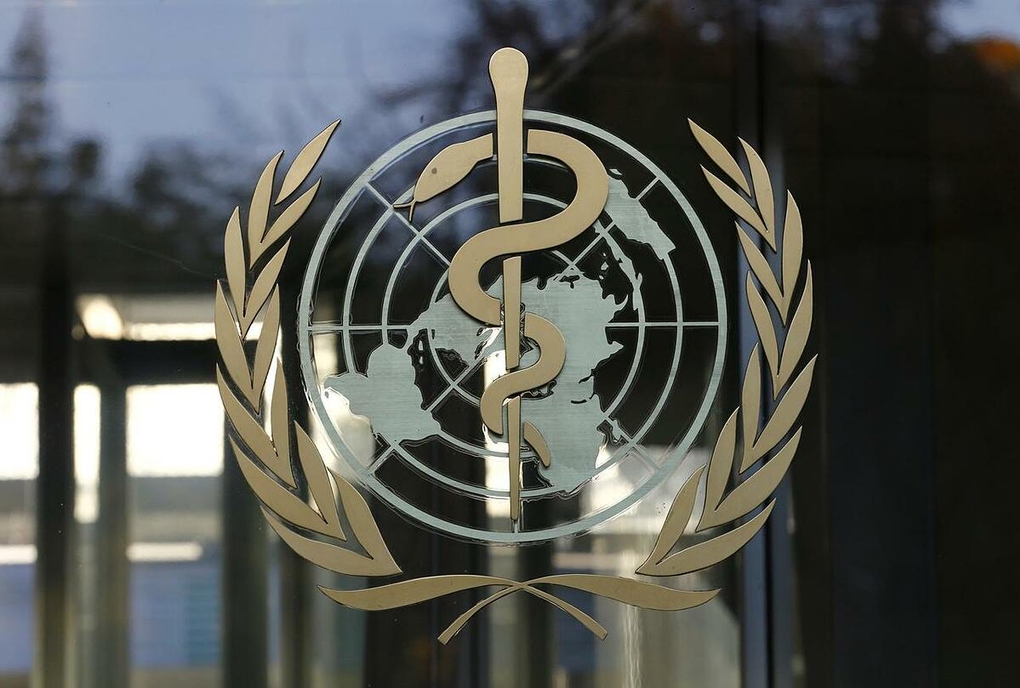 Logo của Tổ chức Y tế Thế giới (WHO) tại trụ sở cơ quan này ở Geneva, Thụy Sĩ, ngày 22/11/2017. Ảnh: Reuters.