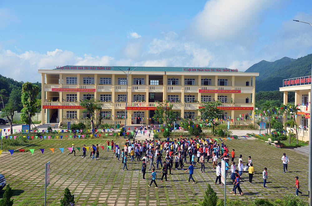Công trình nhà 3 tầng thuộc Trường PTDTBT Tiểu học-THCS Nam Sơn.