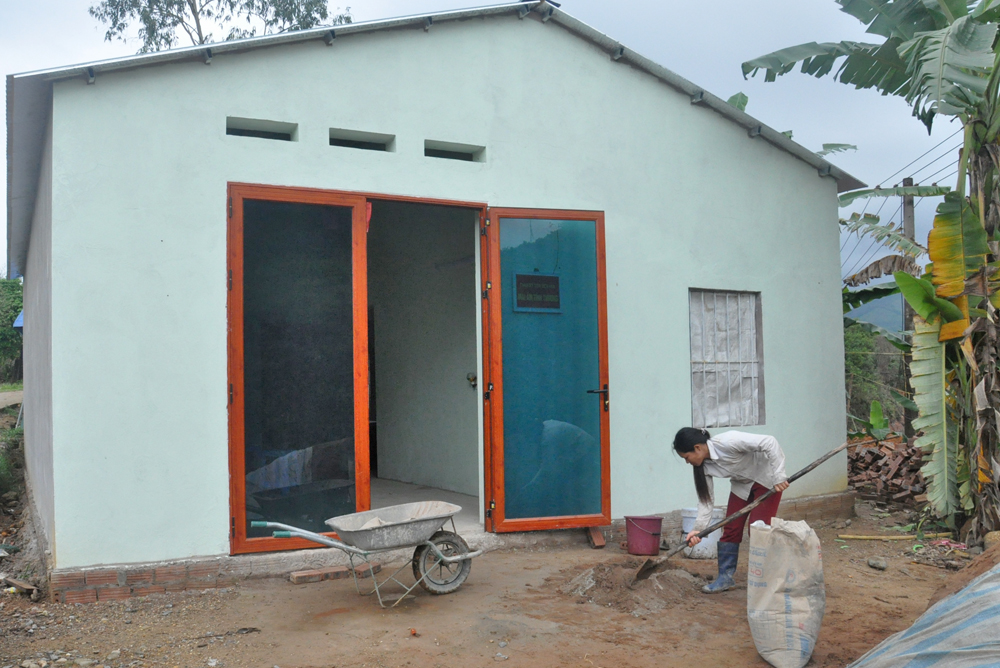 Một hộ nghèo ở xã Quảng Lâm (Đầm Hà) được hỗ trợ xây mới nhà ở trong năm 2019.