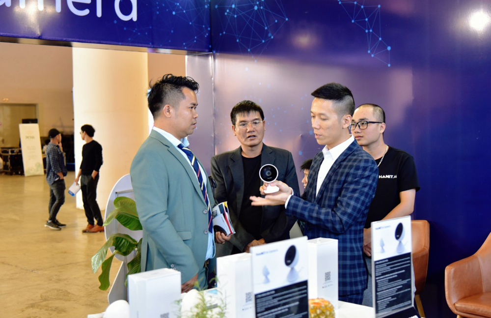 Doanh nghiệp khởi nghiệp đổi mới sáng tạo của tỉnh Quảng Ninh tham gia triển lãm tại Techfest Việt Nam 2019.