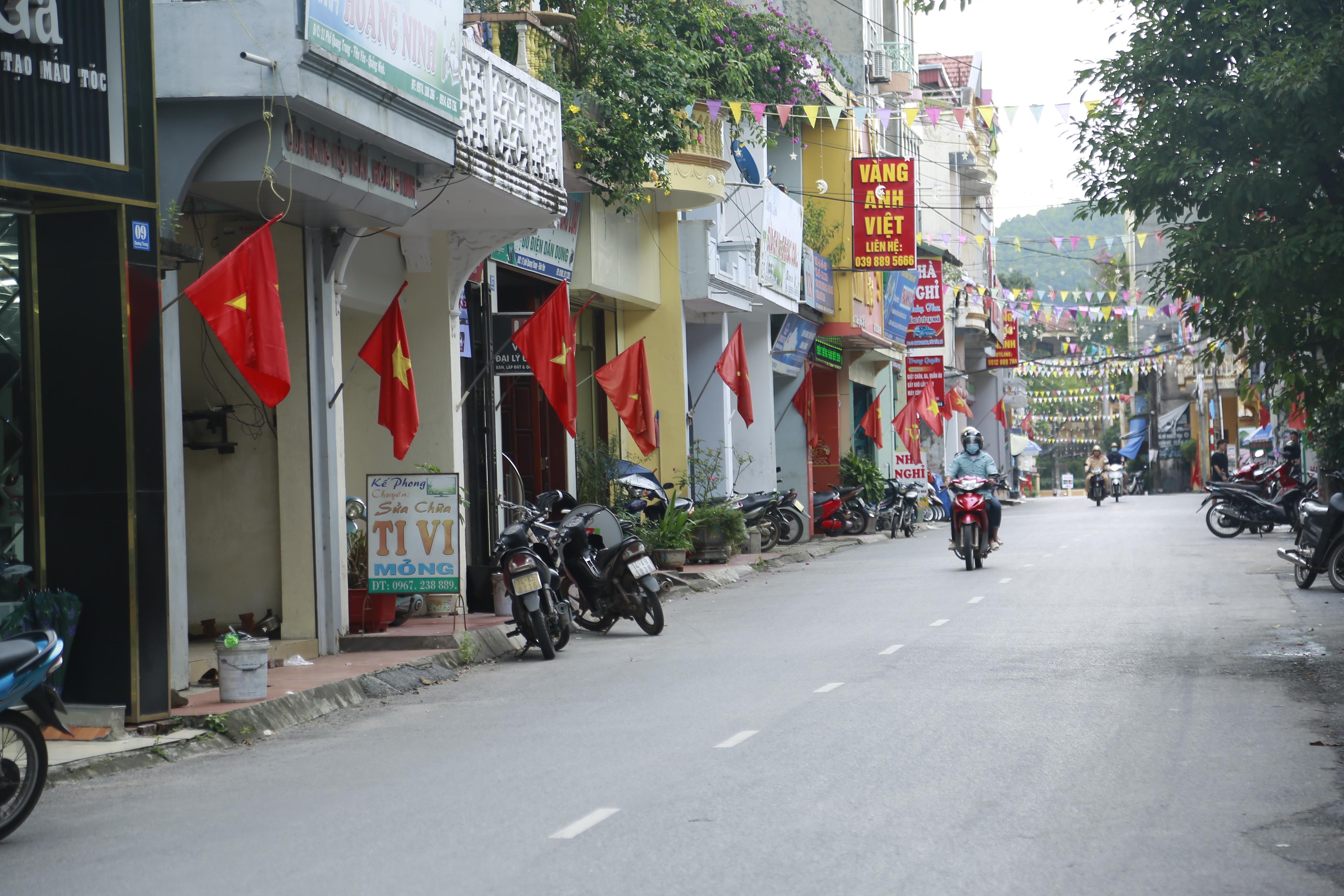 Thị trấn Tiên Yên rực rỡ cờ hoa những ngày tháng 9 lịch sử.