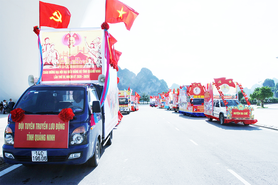 Hội thi xe tuyên truyền cổ động chào mừng Đại hội Đảng bộ tỉnh.