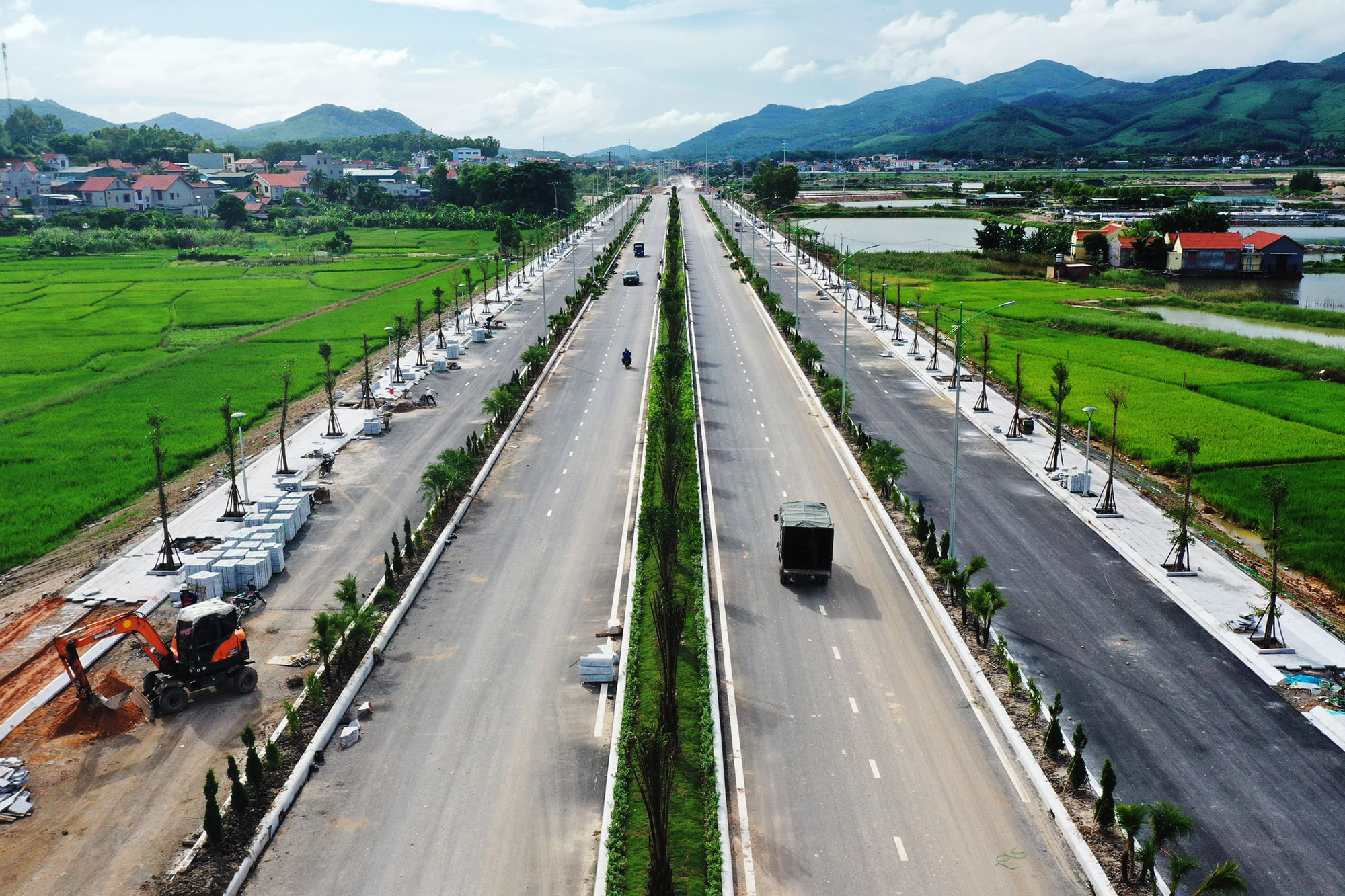 Dự án đường nối KCN Cái Lân - KCN Việt Hưng với cao tốc Hạ Long - Vân Đồn được triển khai thuận lợi là do người dân đồng tình ủng hộ, bàn giao mặt bằng sớm
