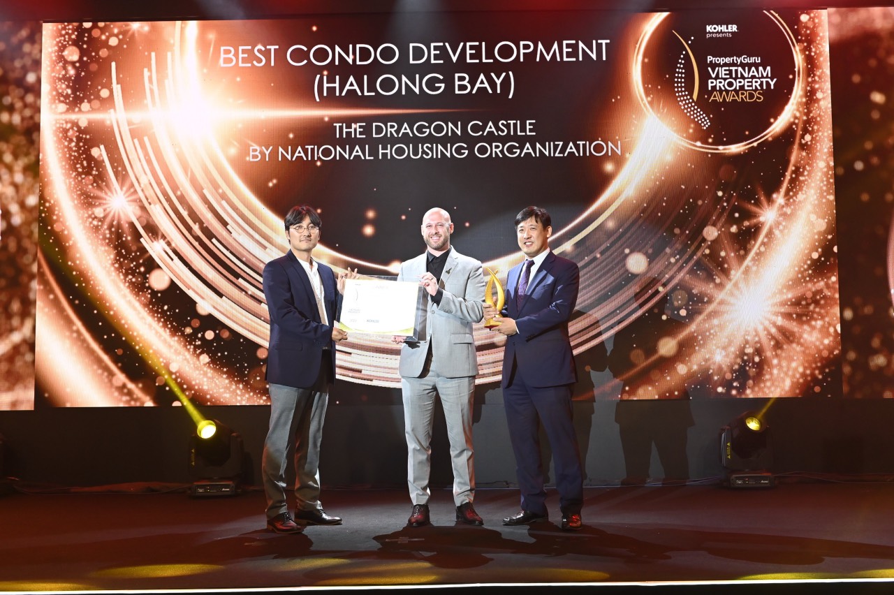 The Dragon Castle nhận được giải thưởng “Best Condo Development tại đêm gala dinner Propertyguru Vietnam Property Awards 2020).