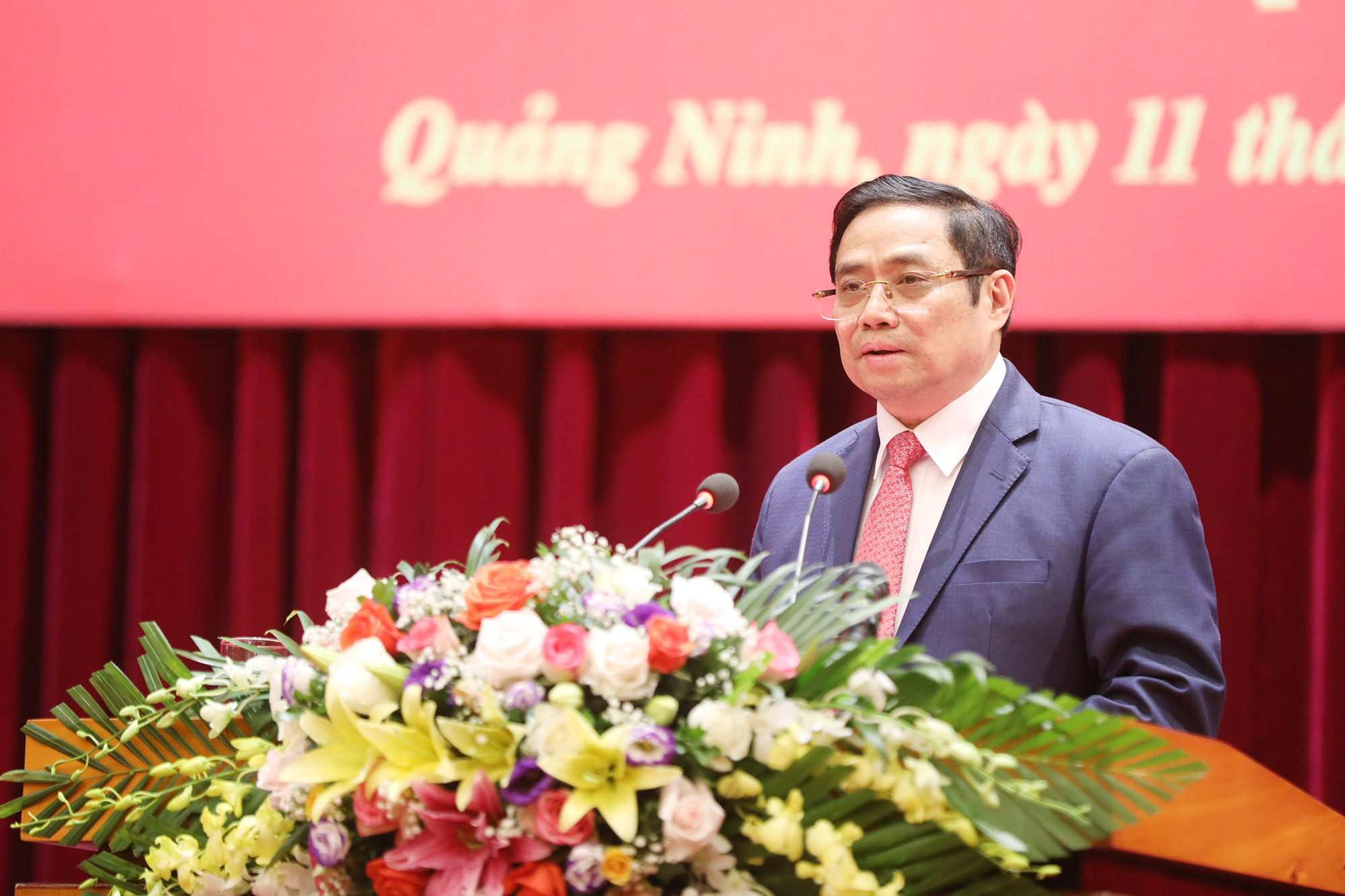 Phạm Minh Chính, Ủy viên Bộ Chính trị, Bí thư Trung ương Đảng, Trưởng Ban Tổ chức Trung ương đã trao Quyết định của Bộ Chính trị 