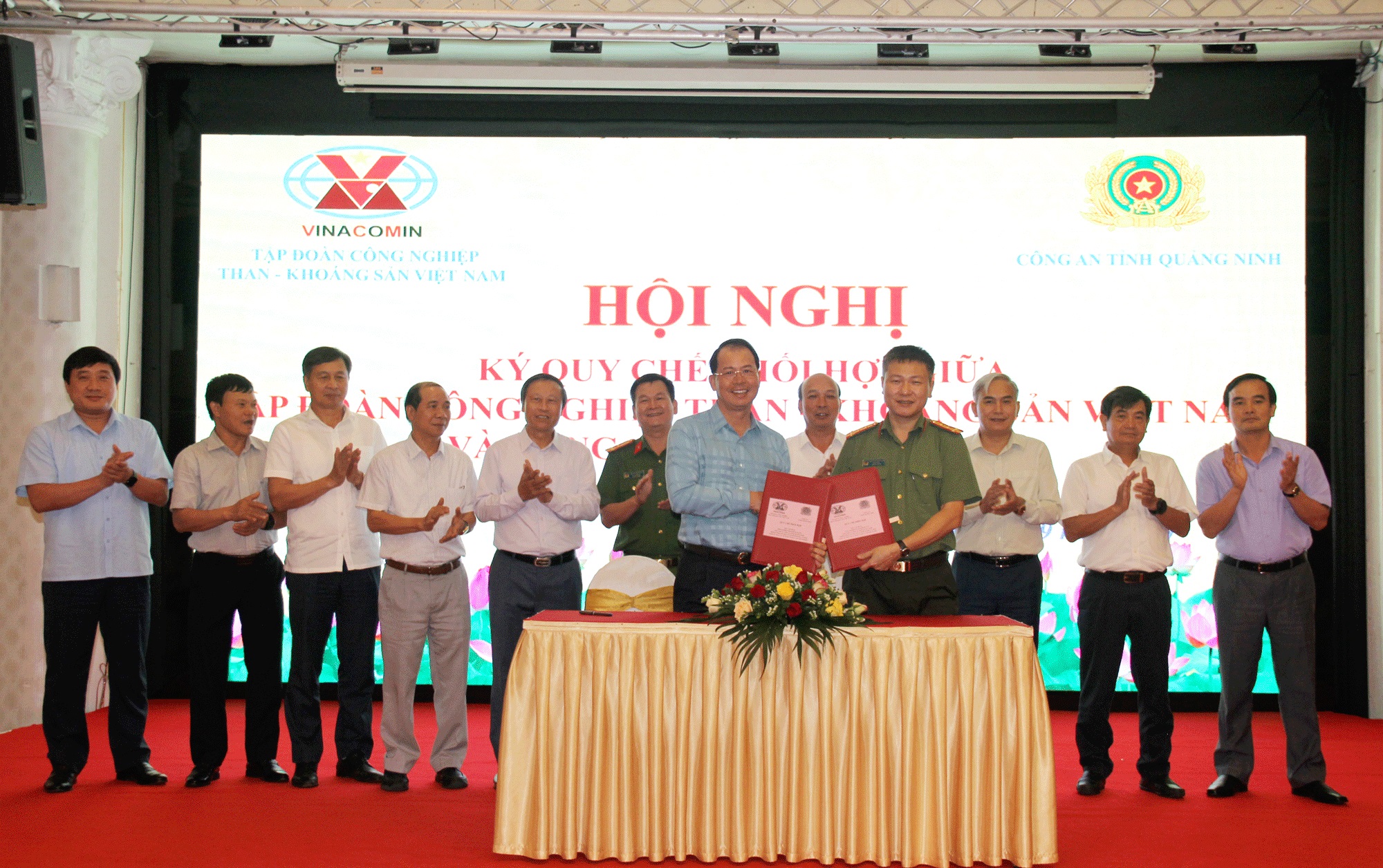 Công an tỉnh Quảng Ninh và Tập đoàn Than - Khoáng sản Việt Nam tiếp tục ký kết quy chế phối hợp, có hiệu lực từ quý III năm 2020.