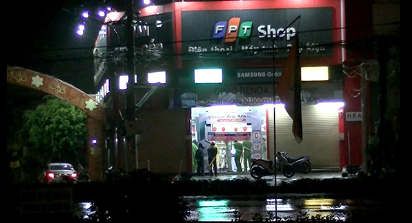 FPT Shop toạ lạc tại ấp Rẫy, thị trấn tân Hiệp, huyện Châu Thành (Tiền Giang).