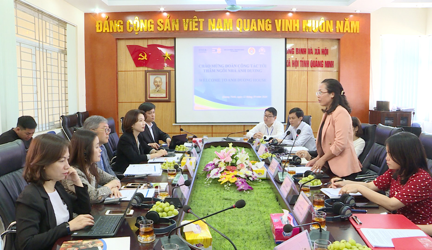 Đoàn công tác của KOICA, UNFPA và Bộ LĐ-TB&XH nắm tình hình triển khai Dự án tại Quảng Ninh, tháng 10/2020. Ảnh: Tôn Vũ