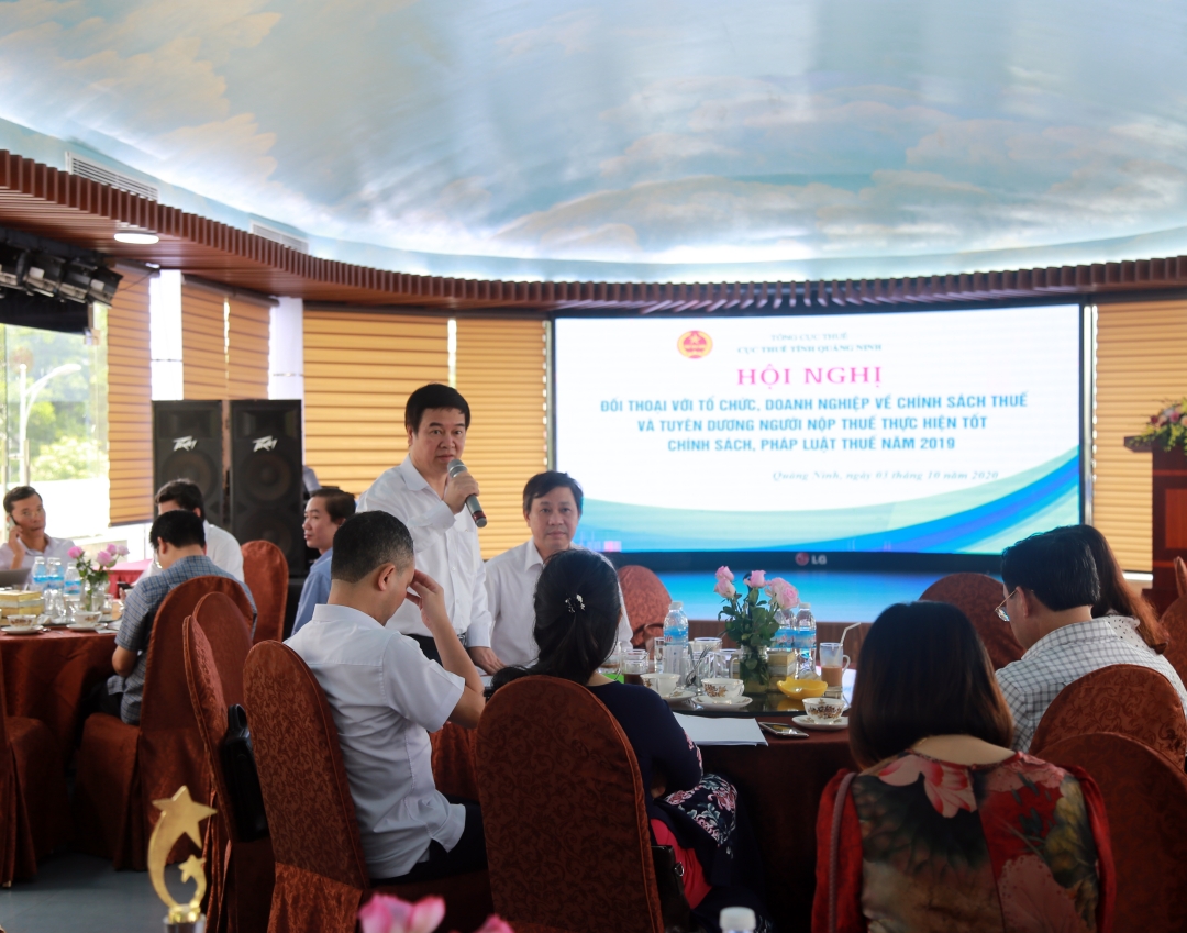 Cục Thuế tỉnh Quảng Ninh tổ chức hội nghị đối thoại chính sách thuế hỗ trợ, giúp các doanh nghiệp tháo gỡ khó khăn, vướng mắc trong quá trình thực hiện các chính sách pháp luật về thuế.
