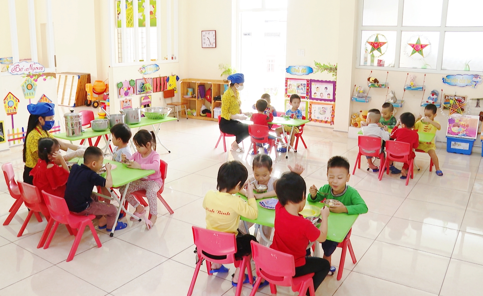 Bữa ăn bán trú luôn được các trường học trên địa bàn TP Cẩm Phả quan tâm về an toàn vệ sinh thực phẩm