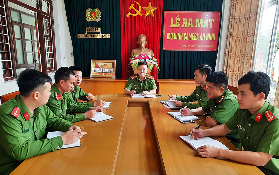 Một cuộc làm việc đột xuất của lãnh đạo Công an TP Uông Bí với Công an phường Thanh Sơn để triển khai nhiệm vụ đảm bảo ANTT trên địa bàn.