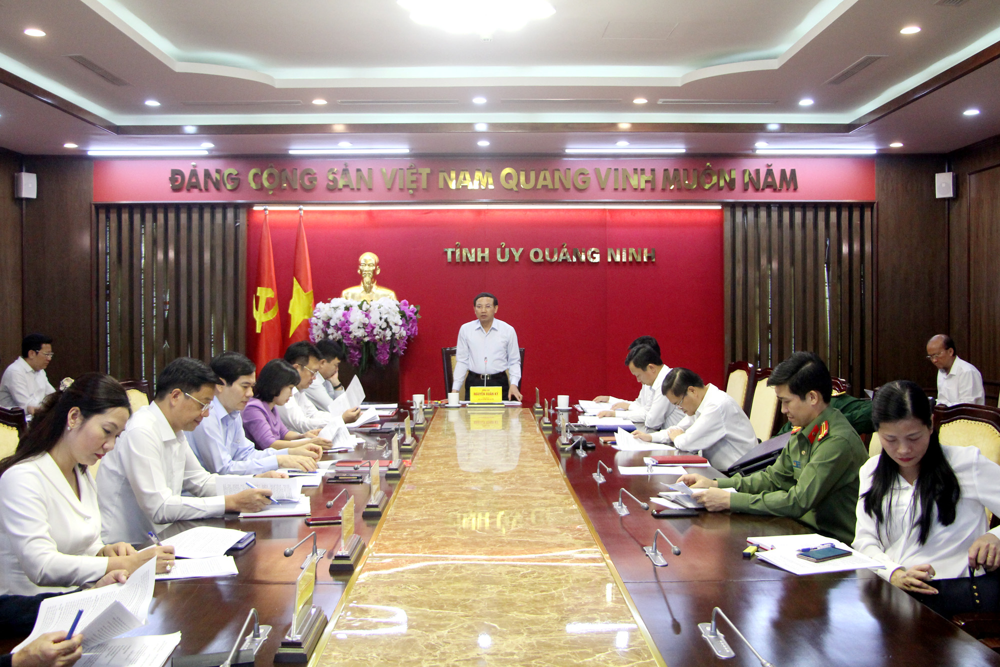 Đồng chí Nguyễn Xuân Ký, Bí thư Tỉnh ủy, Chủ tịch HĐND tỉnh, kết luận cuộc giao ban.