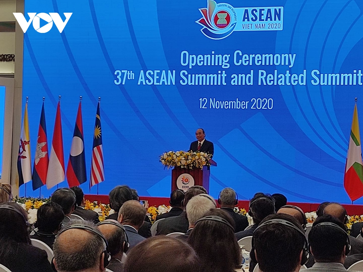 Thủ tướng Nguyễn Xuân Phúc phát biểu khai mạc Hội nghị cấp cao ASEAN 37.