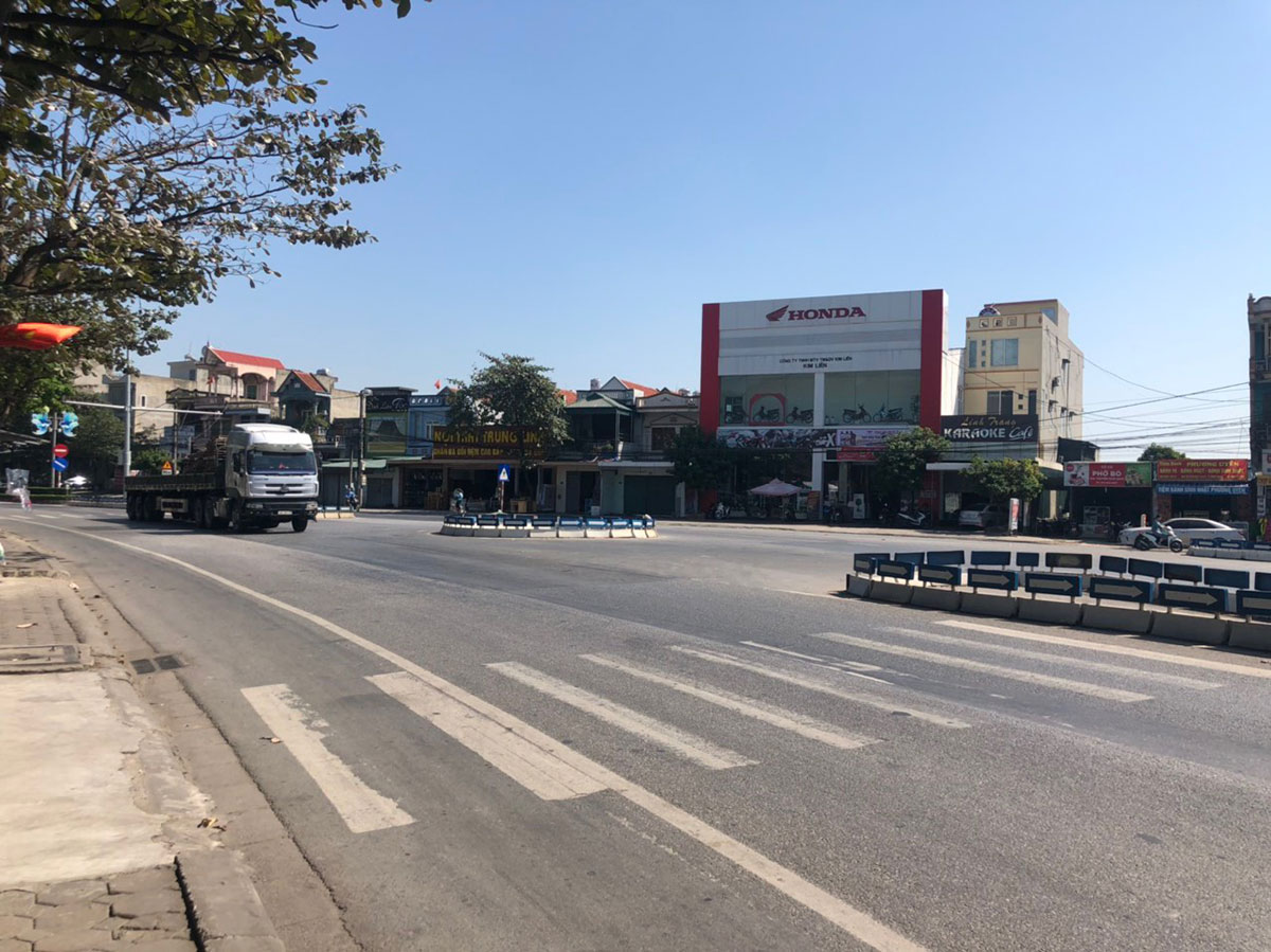 Trước sự gia tăng số lượng phương tiện tham gia giao thông như hiện nay, ngã 3 Biểu Nghi đã trở lên trật hẹp, tiềm ẩn nguy cơ mất ATGT nên cần phải được mở rộng.