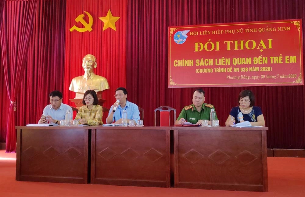 Hội LHPN tỉnh tổ chức đối thoại các chính sách liên quan đến trẻ em tại phường Phương Đông (TP Uông Bí) tháng 7/2020. Ảnh: Huyền Trang (Trung tâm TT-VH Uông Bí)