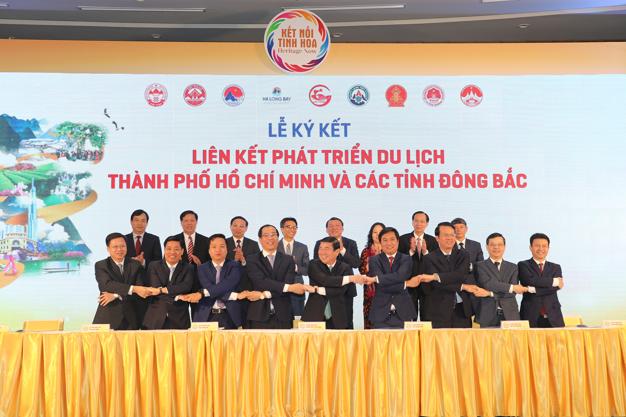 Lãnh đạo các địa phương ký kết Thỏa thuận hợp tác du lịch giữa TP Hồ Chí Minh và các tỉnh Đông Bắc