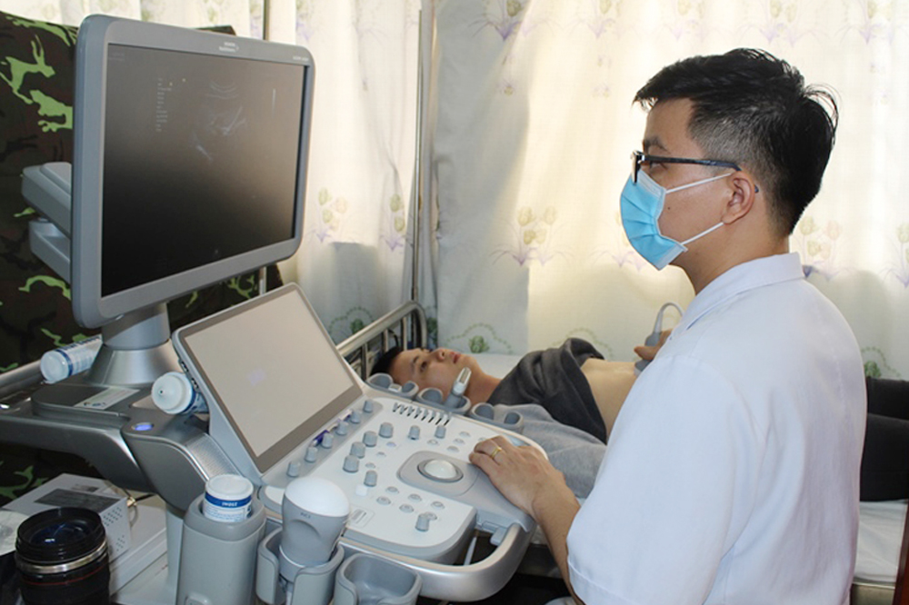 TP Móng Cái bố trí các trang thiết bị y tế khám tuyển NVQS.