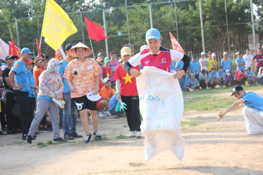 Hàng năm Công ty đều tổ chức Hội thao mùa hè thu hút đông đảo CNLĐ tham gia.