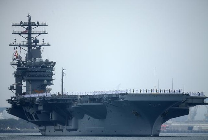 Tàu sân bay USS Nimitz khởi hành từ San Diego, California để triển khai tới tây Thái Bình Dương hồi tháng 6/2017. Ảnh: Reuters.
