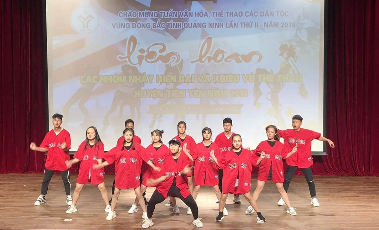Liên hoan các nhóm nhảy hiện đại và khiêu vũ thể thao tại huyện Tiên Yên.