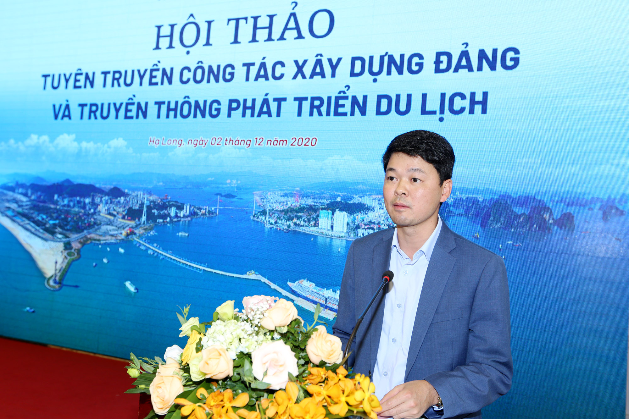 Lãnh đạo Báo Thái Nguyên phát biểu tham luận tại hội nghị.