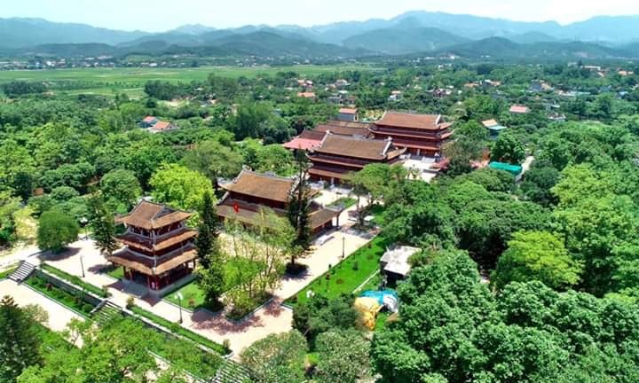 Tổng thể kiến trúc chùa Quỳnh Lâm.