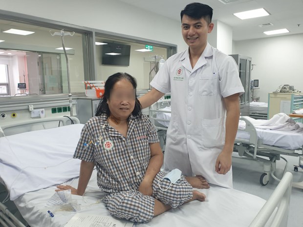 Bệnh nhân điều trị tại Bệnh viện Trung ương Quân đội 108. (Ảnh: PV/Vietnam+)