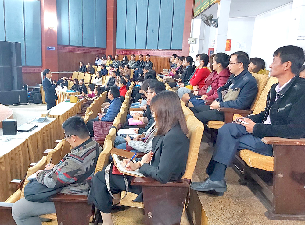 Cán bộ, phóng viên, biên tập viên của Trung tâm Truyền thông tỉnh Quảng Ninh tham gia lớp bồi dưỡng nghiệp vụ phóng viên hạng III được Trung tâm phối hợp cùng Trường Đào tạo, bồi dưỡng cán bộ quản lý thông tin và Truyền thông tổ chức.
