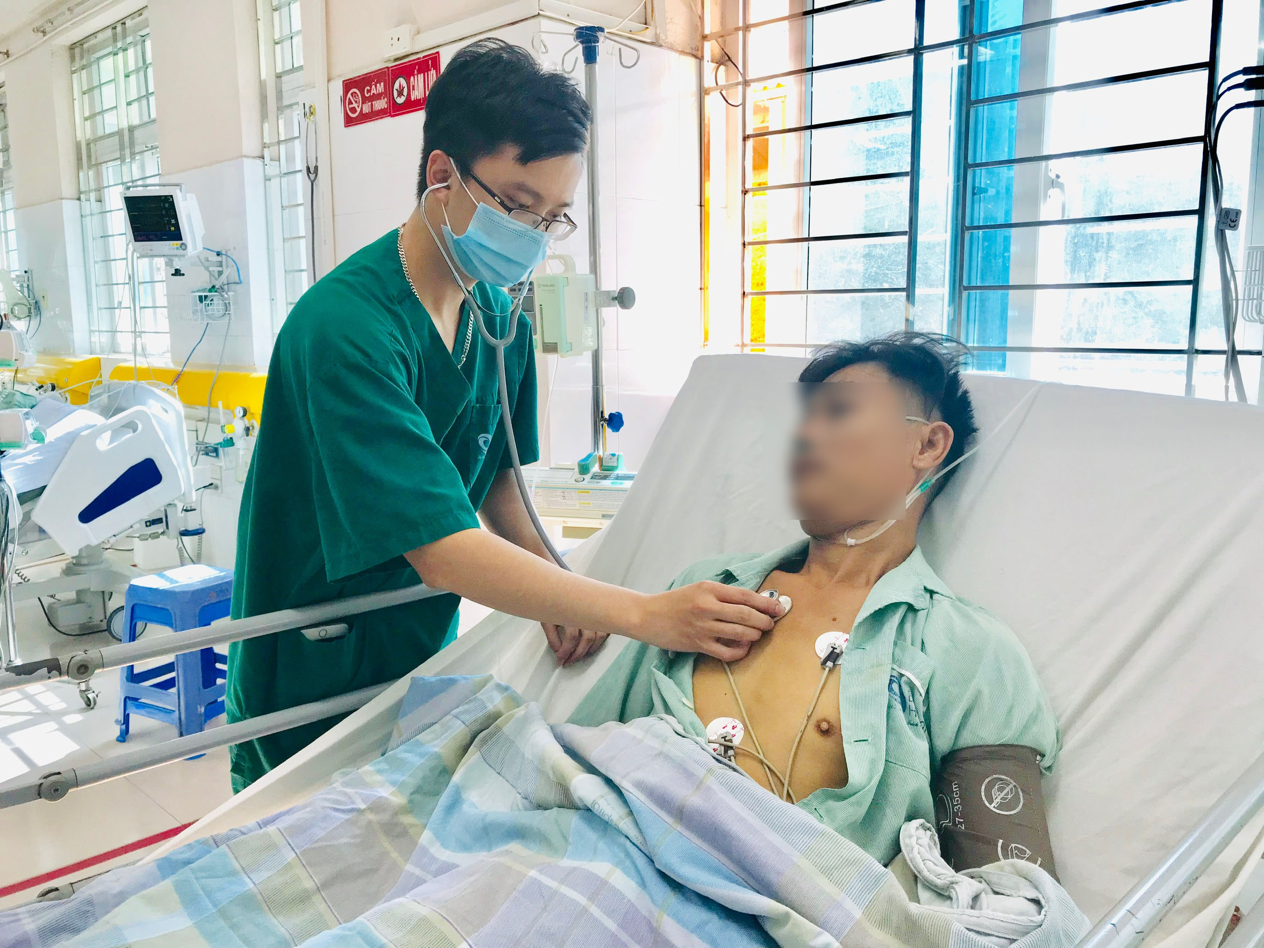 Bệnh nhân ngộ độc khí CO hồi phục tốt sau khi được cấp cứu tại Bệnh viện Bãi Cháy