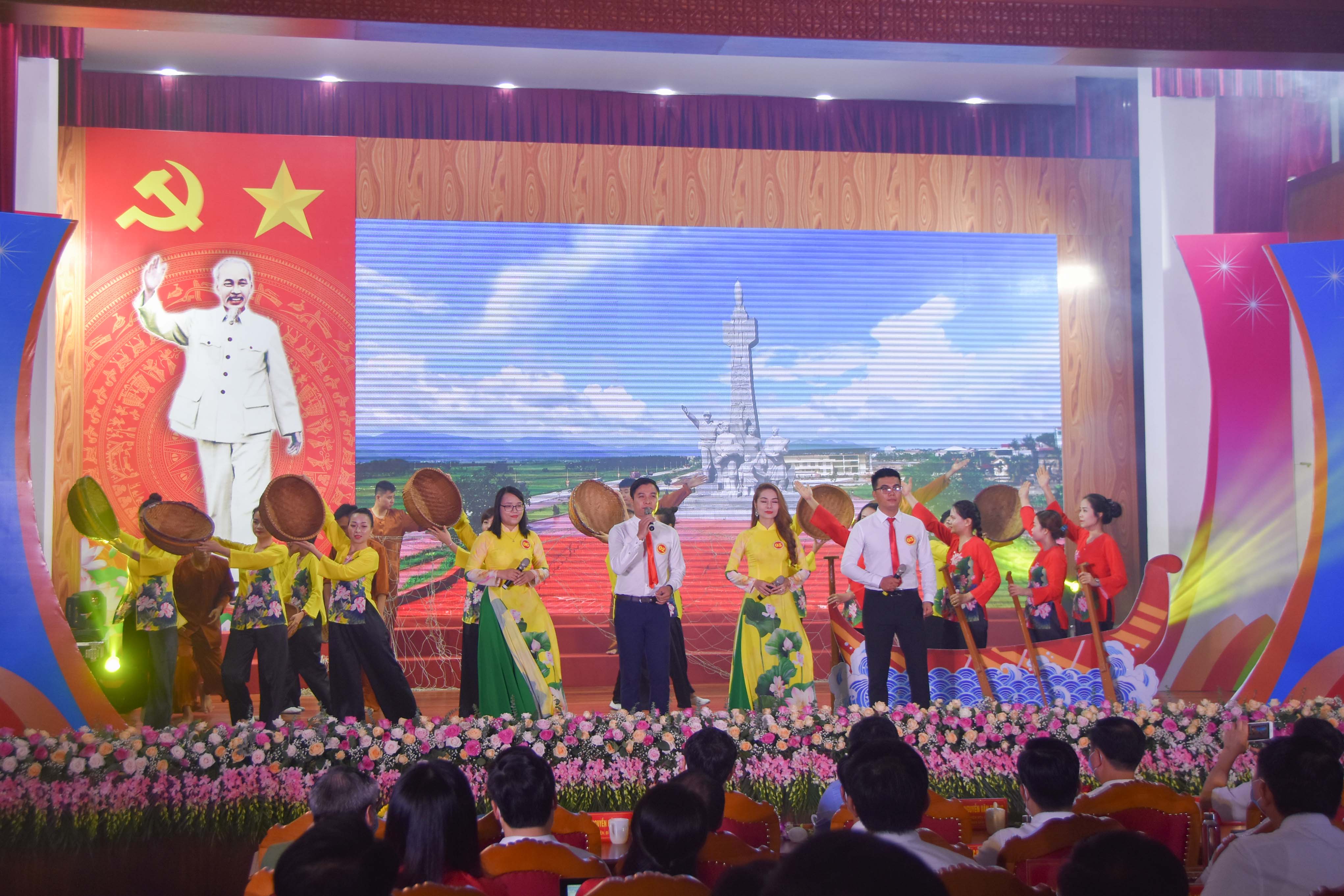 Tiết mục văn nghệ của đội TX Đông Triều tại Hội thi Dân vận khéo tỉnh Quảng Ninh năm 2020, Cụm miền Tây, tháng 9/2020.