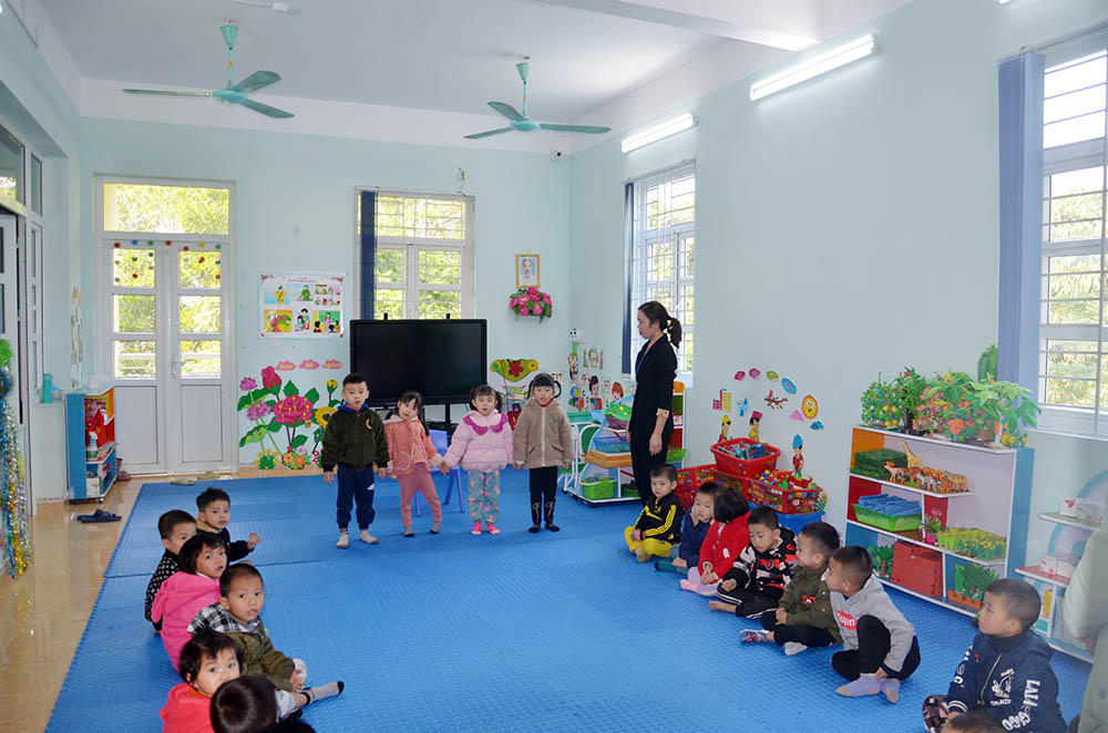 Tiết học của các bé Trường Mầm non thị trấn Bình Liêu.