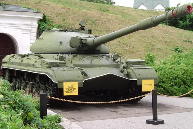 Xe tăng hạng nặng T-10 của Liên Xô. (Ảnh: wikipedia)