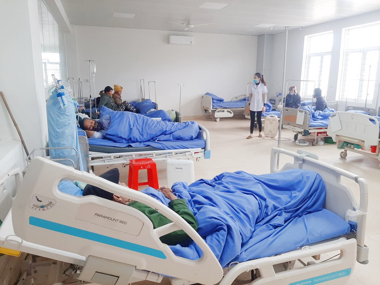 TYTT huyện Ba Chẽ bố trí đầy đủ chăn ấm cho người bệnh đang điều trị