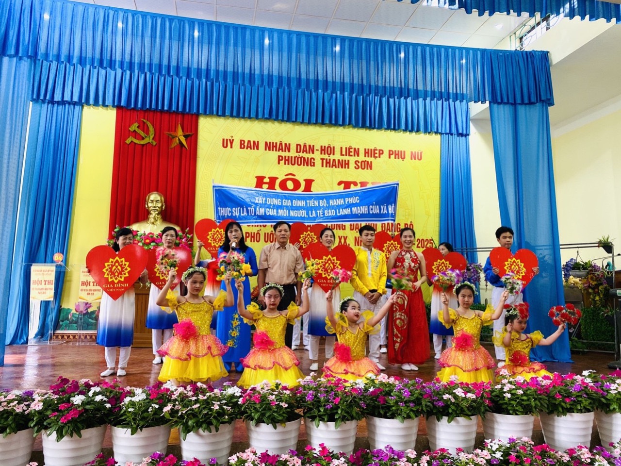 Hội thi xây dựng gia đình hạnh phúc do Hội LHPN phường Thanh Sơn (TP Uông Bí) tổ chức