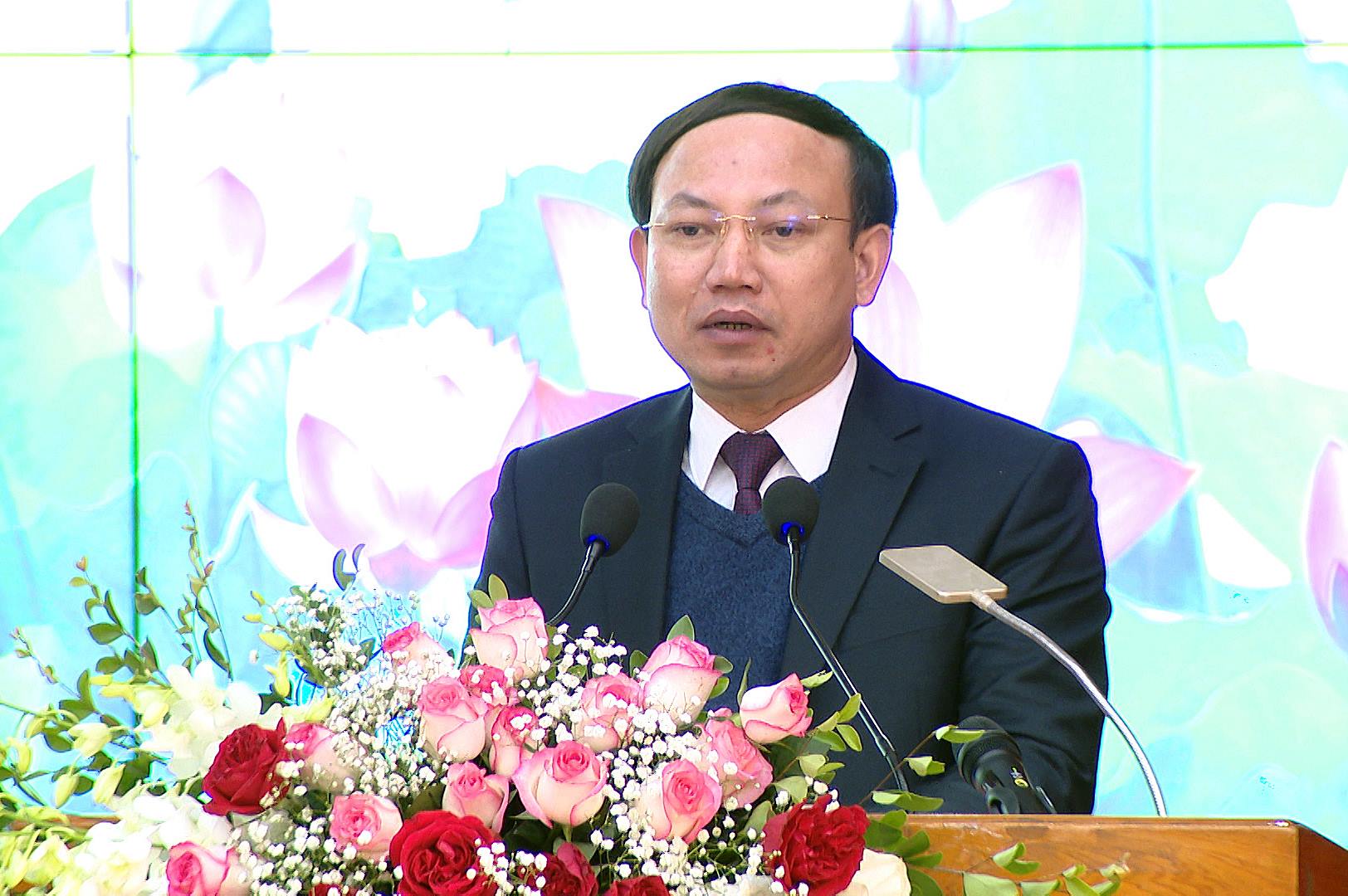 Đồng chí Nguyễn Xuân Ký, Bí thư Tỉnh ủy, Chủ tịch HĐND tỉnh phát biểu chỉ đạo tại hội nghị.