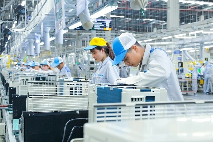 Sản xuất bên trong nhà máy của Daikin Việt Nam tại Hưng Yên. Ảnh: Daikin.