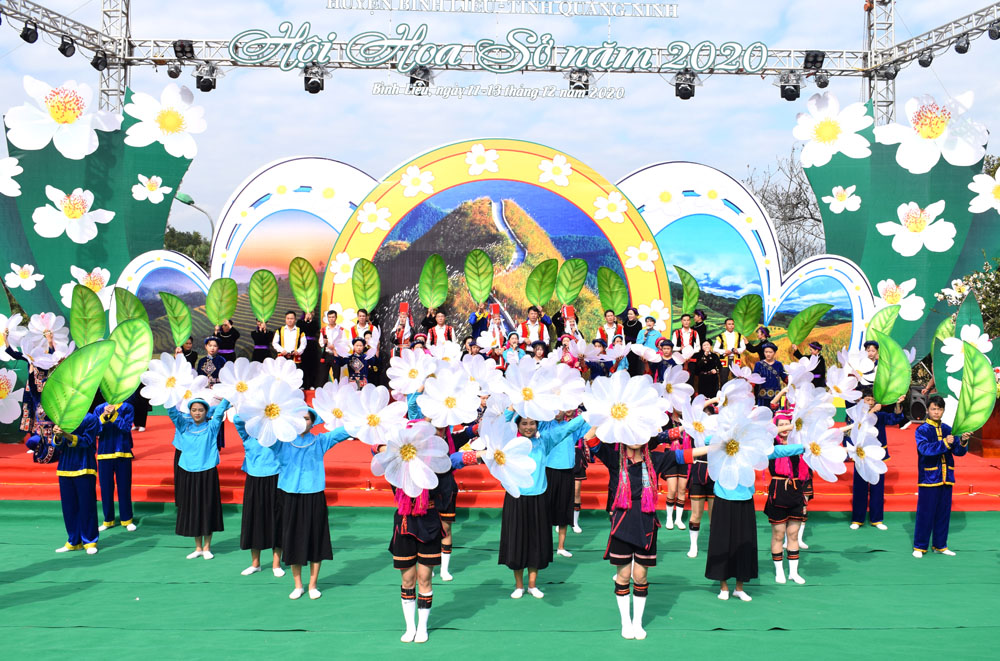 Hội hoa Sở năm 2020 của huyện Bình Liêu đã thu hút và để lại nhiều ấn tượng cho du khách đến tham gia.