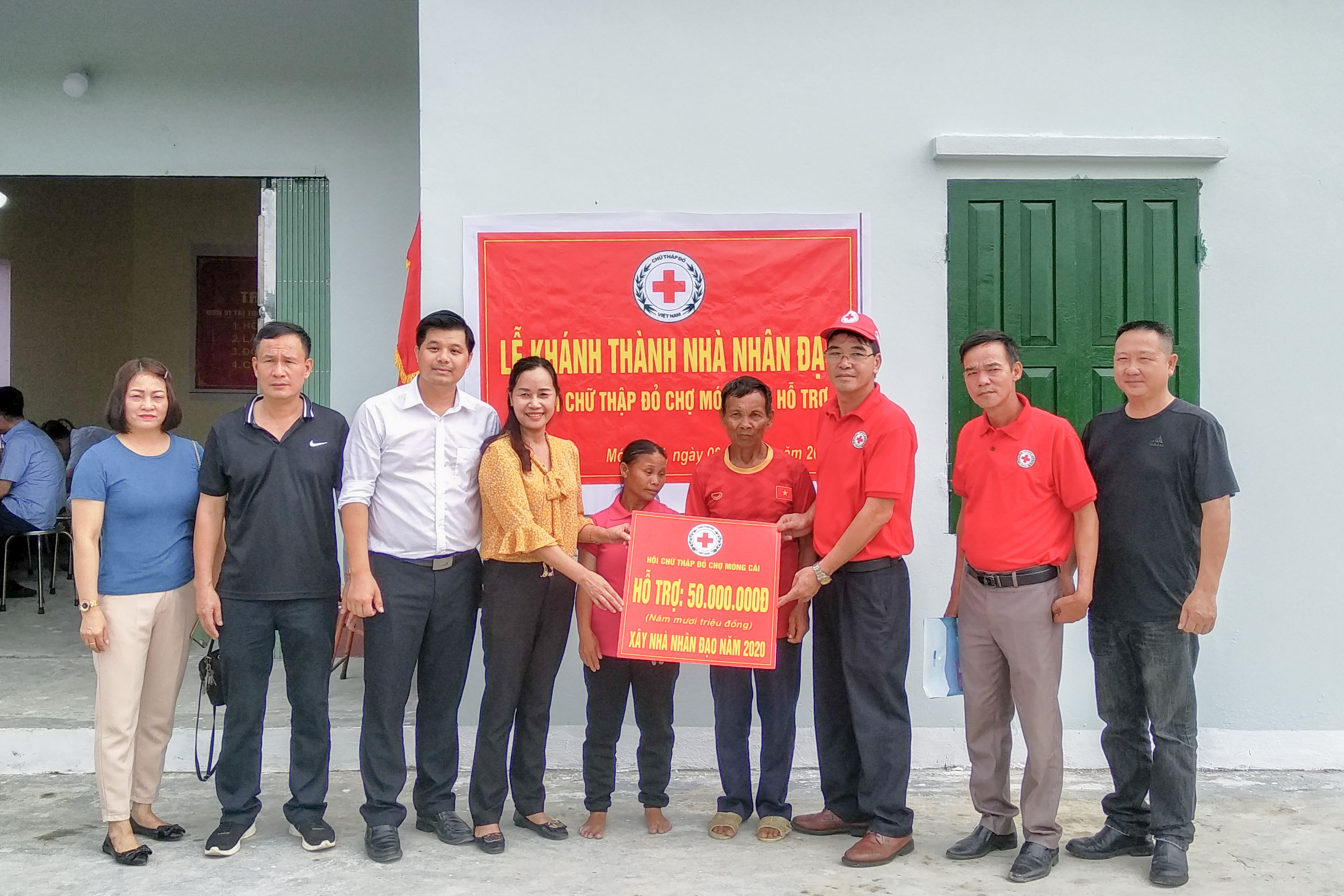 Hội Chữ thập đỏ TP Móng Cái phối hợp bàn giao nhà nhân đạo cho hộ nghèo tại xã vùng cao Bắc Sơn, tháng 7/2020.