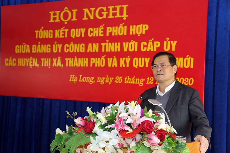 Đồng chí Bùi Văn Khắng, Phó Chủ tịch UBND tỉnh phát biểu chỉ đạo tại Hội nghị.